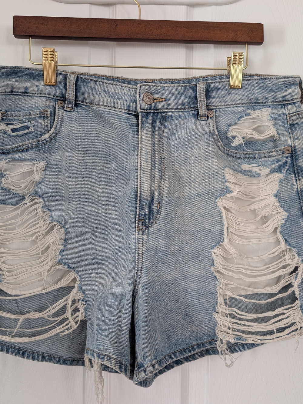 American Eagle Outfitters Light Blue Comfort Stretch Denim